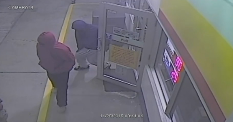 LADRONES GASOLINERA.png