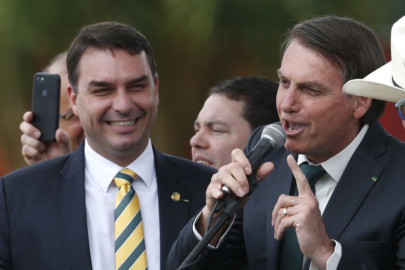 AMS-GEN_BRASIL-BOLSONARO_HIJO-0.jpg