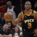 ARCHIVO- Chris Paul, de los Suns de Phoenix, lleva el balón en contra de los Clippers de Los Ángeles, durante la segunda mitad del Juego 5 de la serie de playoffs de la NBA, el 25 de abril de 2023, en Phoenix. (AP Foto/Matt York, Archivo)