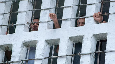 cuba: trasladan a carceles a participantes de protestas del 11 de julio