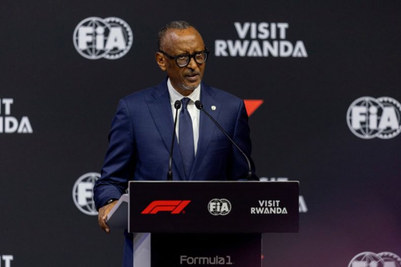 El presidente ruandés Paul Kagame en un evento en Kigali, el 13 de octubre del 2026. (AP foto)