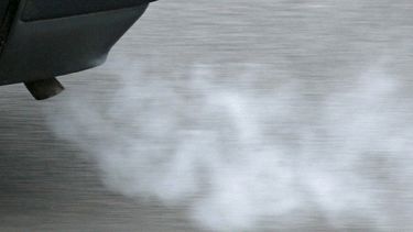 UE veta venta de autos nuevos con motor a combustión en 2035
