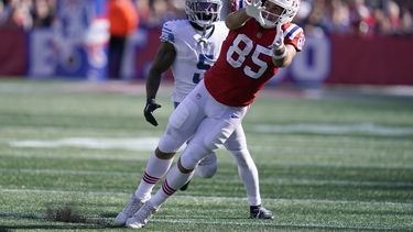 Zappe y Stevenson lideran ofensiva de Patriots sobre Lions