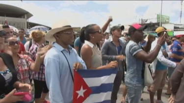 cubanos varados en panama entre la desesperacion y la alegria