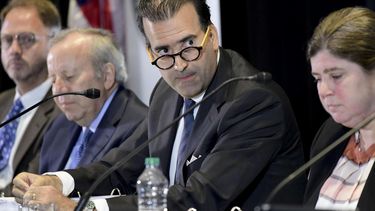 fuerte debate por el plan de ajuste