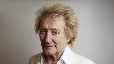 Rod Stewart posa para un retrato el martes 7 de febrero de 2024, en Nueva York. (Foto Matt Licari/Invision/AP)