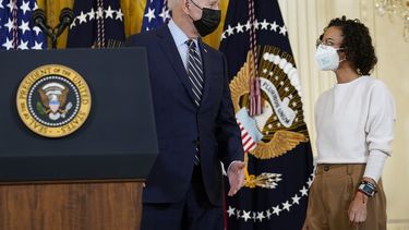 Biden promete ahorros en insulina y otros medicamentos