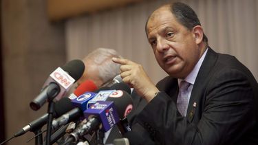 presidente de costa rica adelanta su viaje a cuba