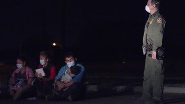 EEUU obligó a padres deportados a dejar a hijos en el país