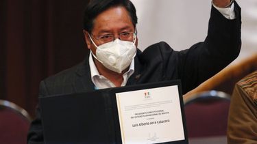 luis arce inicia la jornada de toma de posesion como presidente de bolivia con la bendicion de la pachamama