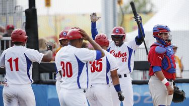 mejora relacion cuba-eeuu; sigue desercion de deportistas