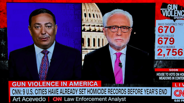 el ex jefe de policia de miami, art acevedo, tiene un nuevo trabajo con cnn