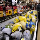 Sube gasto del consumidor en EEUU, pero también la inflación