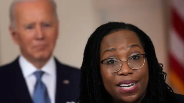 el senado de eeuu confirma a ketanji brown jackson como nueva juez del supremo, la primera mujer negra