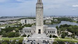ARCHIVO - Vista panorámica del Capitolio de Luisiana el 4 de abril de 2023, en Baton Rouge, Luisiana. (AP Foto/Stephen Smith, Archivo)