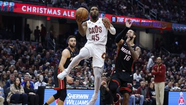 Cavaliers aplastan por 113-87 al Heat