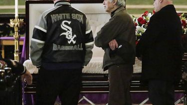 cientos acuden al funeral de minnie minoso