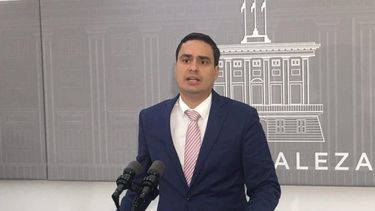 ramon rosario dice que pesquera tiene un toston en las manos