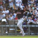 Ramírez logra otros 4 hits; Guardianes vencen a Rockies