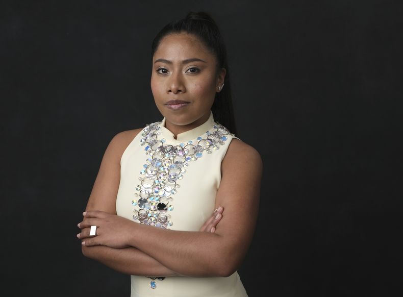 ESP-CIN_OSCAR-YALITZA_APARICIO-0.jpg