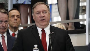 trump amenaza a cuba y respalda levantamiento en venezuela