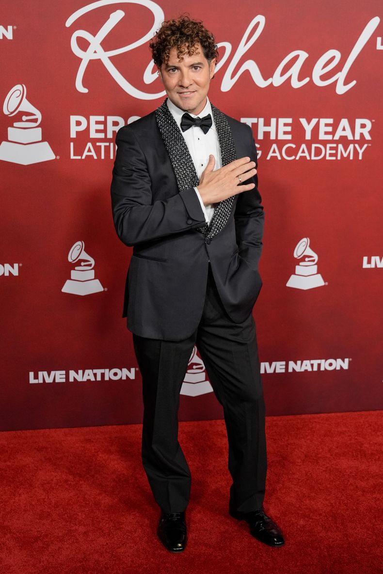 David Bisbal llega a la 26ª ceremonia de la Persona del Año de los Latin Grammy el miércoles 12 de noviembre de 2025 en Mandalay Bay en Las Vegas. (Foto AP/Chris Pizzello)