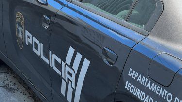 hallan a mujer sin signos vitales en el interior de un vehiculo en juncos