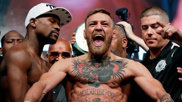 mcgregor arrestado tras brutal agresion  a un bus de ufc
