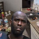 Acusan a Chocolate MC de destruir apartamento en Houston y abandonar pertenencias y su perro