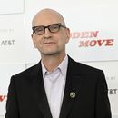ARCHIVO-El director Steven Soderbergh asiste al estreno de No Sudden Move durante la 20a edición del Festival de Tribeca en Nueva York el 18 de junio de 2021. Soderbergh dirige la serie de Max Full Circle. (Foto Evan Agostini/Invision/AP, archivo)