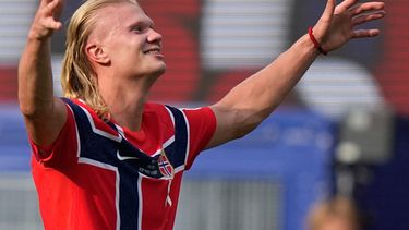 Erling Haaland, de la selección de Noruega, festeja luego de conseguir el segundo tanto ante Brasil en el encuentro de octavos de final disputado el domingo 5 de julio de 2026 en East Rutherford, NUeva Jersey (AP Foto/Frank Franklin II)