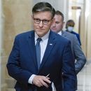 ARCHIVO – El presidente de la Cámara de Representantes, Mike Johnson, se dirige a una reunión en el Capitolio, en Washington, el 11 de septiembre de 2024. (AP Foto/Jose Luis Magana, Archivo)