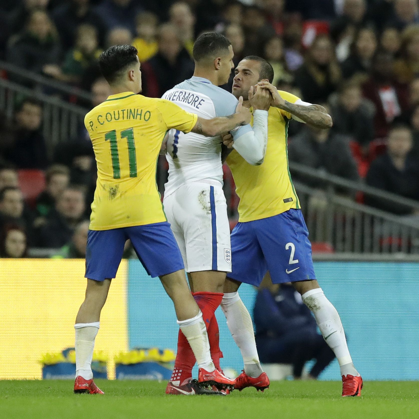 Brasil e Inglaterra empatan 00 en Wembley