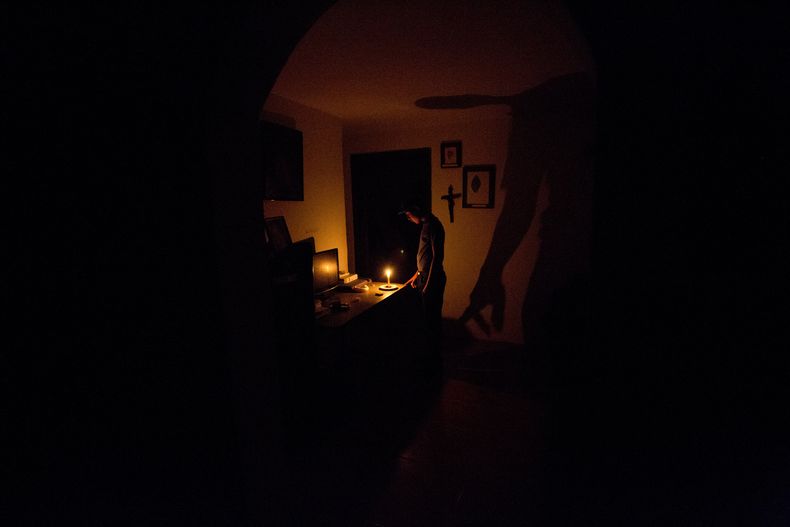 AMS-ECO_VENEZUELA-CRISIS_ELECTRICA-0.jpg