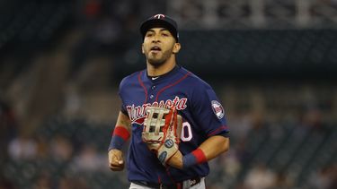 Aguilar pacta con Marlins; Rosario y Mazara, sin convenio