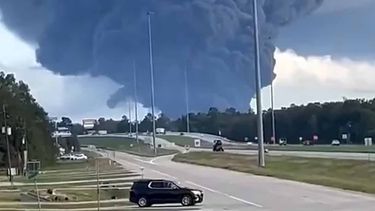 explosion en una planta quimica en texas dejo a un empleado herido y emitieron ordenes de refugio