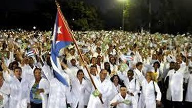 cuba destierra a sus medicos