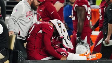 Murray se lesiona la rodilla en duelo ante Patriots