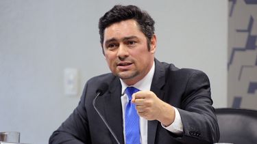 vecchio ante otro cne irrito: no hay ningun cambio; maduro controla el poder electoral