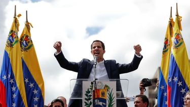 juan guaido se declara presidente encargado de venezuela