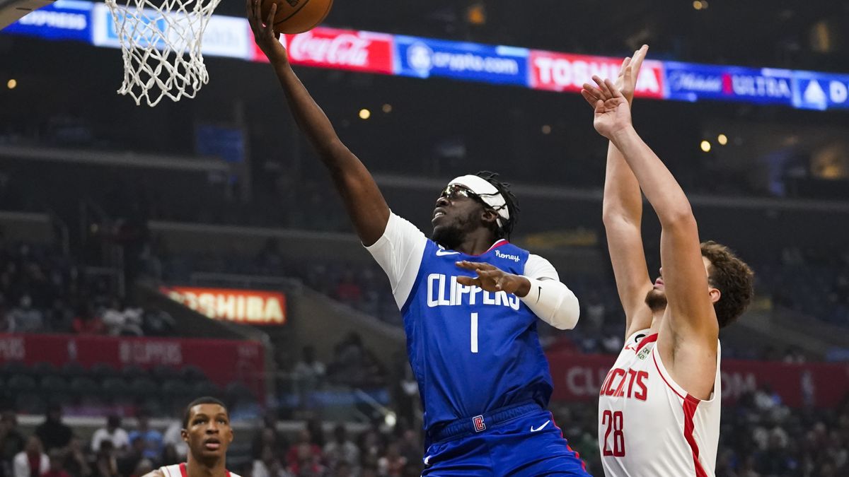 Clippers se imponen 95-93 a Rockets en un duelo ajustado