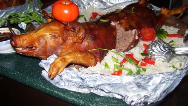 cubanos preparan su navidad, con regalo anticipado de obama