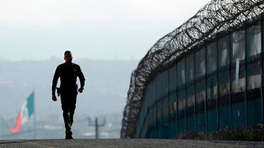 Trump critica a gobernador de California sobre frontera
