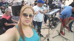 bajo presion, la fiscalia de cuba encarcela al hombre que agredio con una botella a la cantante de la original de manzanillo
