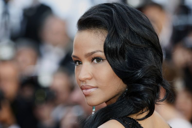 ARCHIVO - La cantante Cassie Ventura, también conocida como Cassie, llega a la proyección de Killing Them Softly en el 65º festival internacional de cine, en Cannes, sur de Francia, el martes 22 de mayo de 2012. (Foto AP/Lionel Cironneau, archivo)
