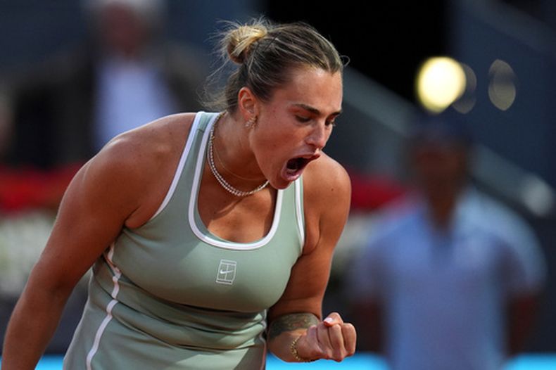 Aryna Sabalenka durante su partido contra Hailey Baptiste en el Abierto de Madrid, el martes 28 de abril de 2026.. (AP Photo/Manu Fernández)