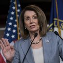 Pelosi promete esfuerzo metódico por “crisis constitucional”