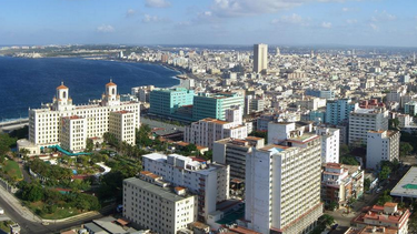 americateve | 'Cuba se encuentra por debajo de los estándares de vida globales, y eso hace incompatible el establecimiento de colonias de extranjeros', opina el historiador Manuel Cuesta Morúa.