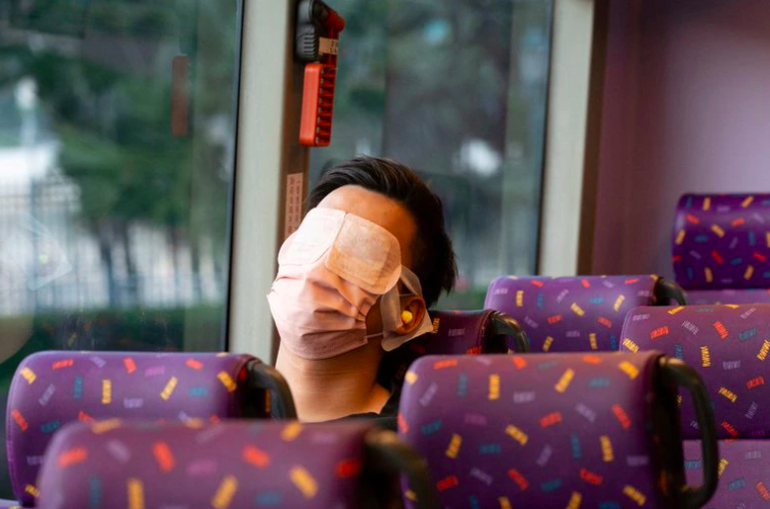 Insomnes en Hong Kong pagan por tomar un viaje de 5 horas en autobús a ninguna parte para dormir un poco