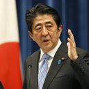 Donald Trump recibe en Palm Beach a primer ministro de Japón